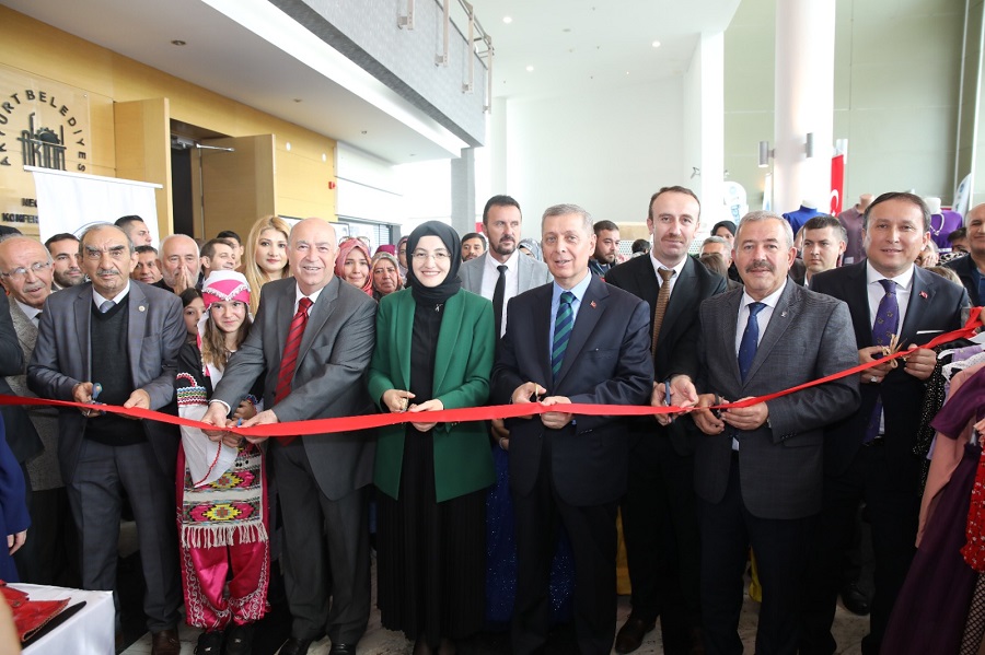 HAYAT BOYU ÖĞRENME HAFTASI ETKİNLİKLERİ AÇILIŞI YAPILDI