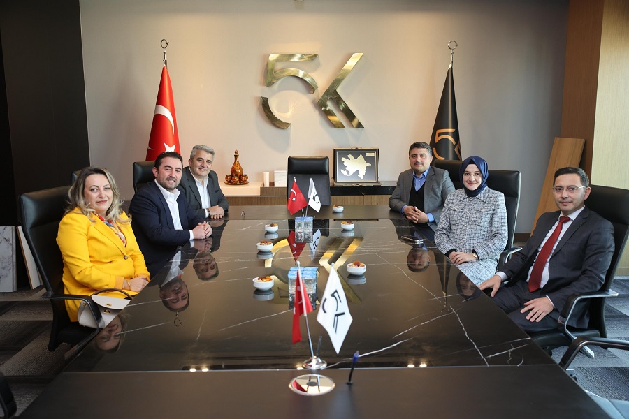 KAYMAKAM MEHMET TUNÇ 5K YÜZEY TEKNOLOJİLERİ  ANONİM ŞİRKETİNE ZİYARETTE BULUNDU