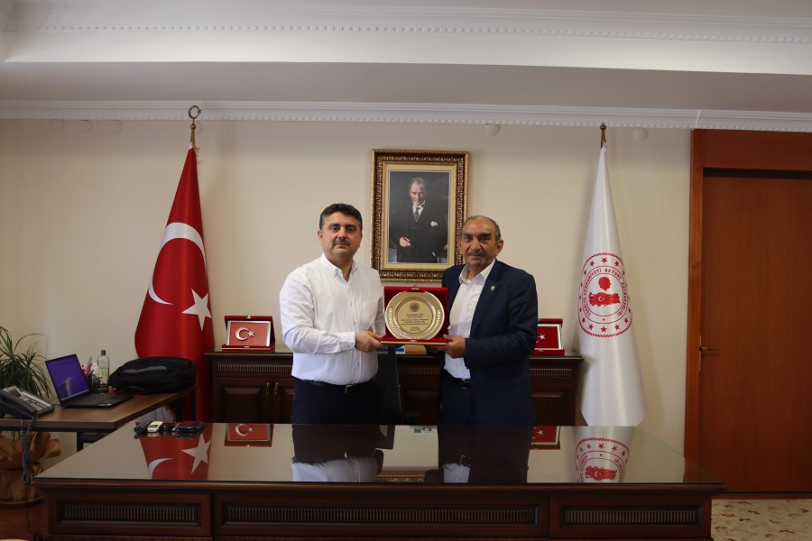AKYURT ZİRAAT ODASI BAŞKANI SATILMIŞ KARTAL'DAN KAYMAKAM MEHMET TUNÇA VEDA ZİYARETİ